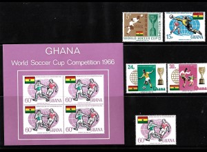 Ghana: 1966, Fußball-WM England (Motiv: Fußballspieler und Pokale, Satz und Blockausgabe)