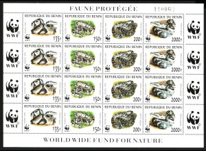 Benin: 1999, Pythonschlange, WWF-Ausgabe (Kleinbogen mit 4 Viererstreifen)
