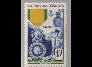 Komoren: 1952, Militärmedaille (postfrische Marke mit vorderseitiger Verfärbung, M€ 50,-)